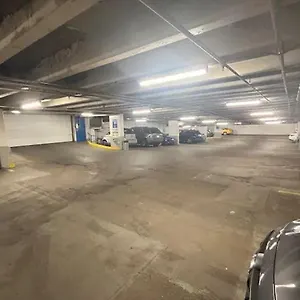 https://2-full-beds-free-parking-underground-heated-1-bedroom.edmonton-hotels.net